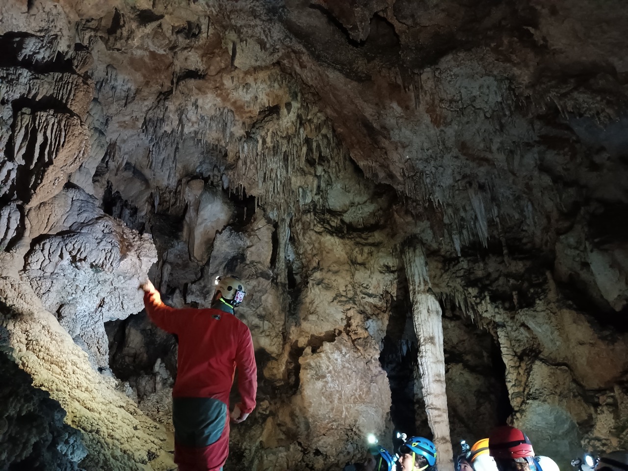 Canoas Deva 12km + Espeleo travesía